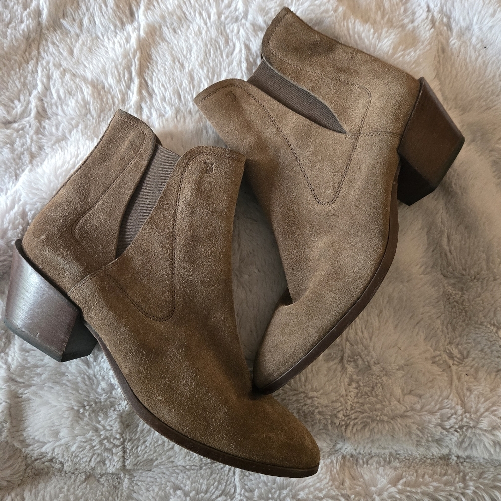 Tods Tan Suede Ankle Boots Size 8